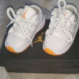 Male male shoes