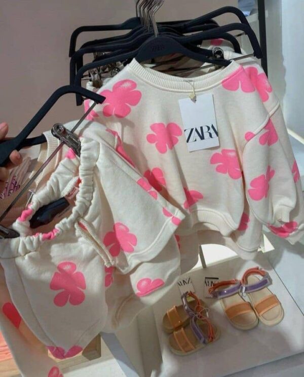 Baby shorts and pullover